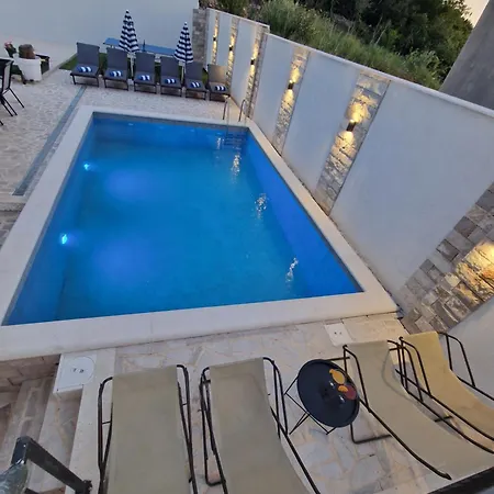 Casa Lumina - 5 Minutes To The Airport *