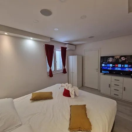 Casa Lumina - 5 Minutes To The Airport *