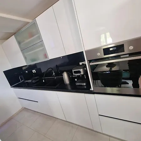 Appartement Casa Lumina - 5 Minutes To The Airport