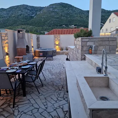 Casa Lumina - 5 Minutes To The Airport Appartement *