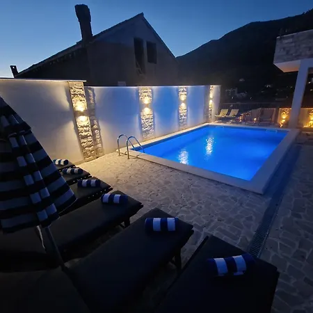 Casa Lumina - 5 Minutes To The Airport Appartement *