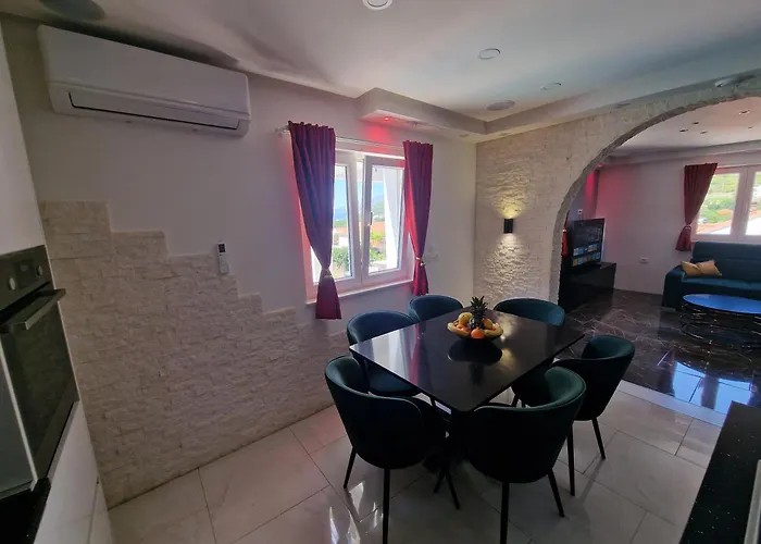 Casa Lumina - 5 Minutes To The Airport