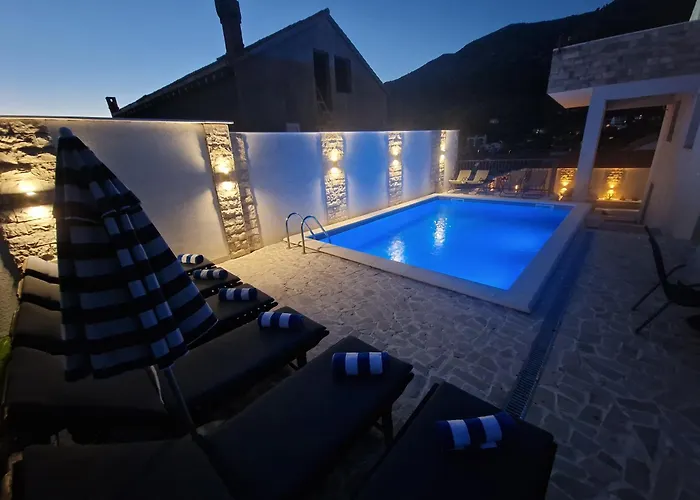 Casa Lumina - 5 Minutes To The Airport Lejlighed *