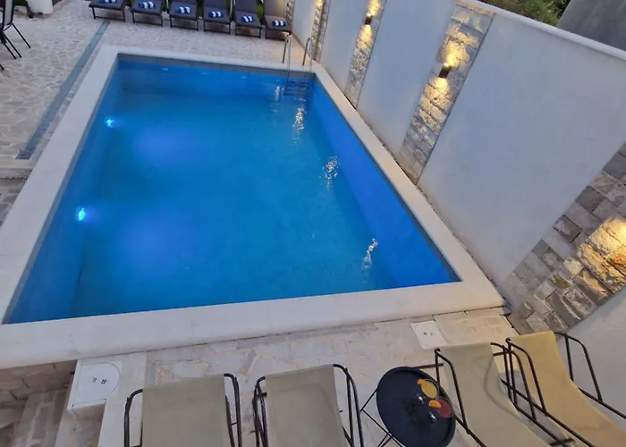 Casa Lumina - 5 Minutes To The Airport *